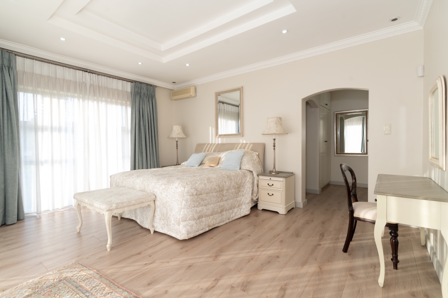 5 Bedroom Property for Sale in Greenways Golf Estate Western Cape